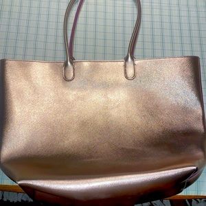 Rose gold Lg Tote Purse with brass top zipper